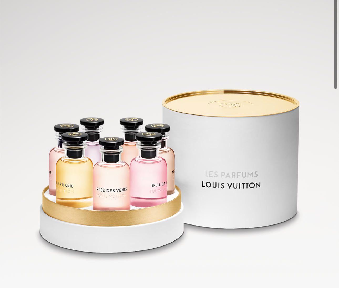 Louis Vuitton Set 7 parfume:                         Rose des Vents 10 ml
Étoile Filante 10 ml
Attrape-Rêves 10 ml
Heures d’Absence 10 ml
Cœur Battant 10 ml
Matière Noire 10 ml
Spell on You 10 ml